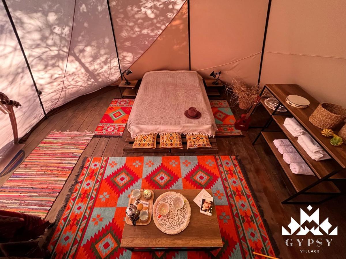Asureti Gipsy Village Park Hotel מראה חיצוני תמונה