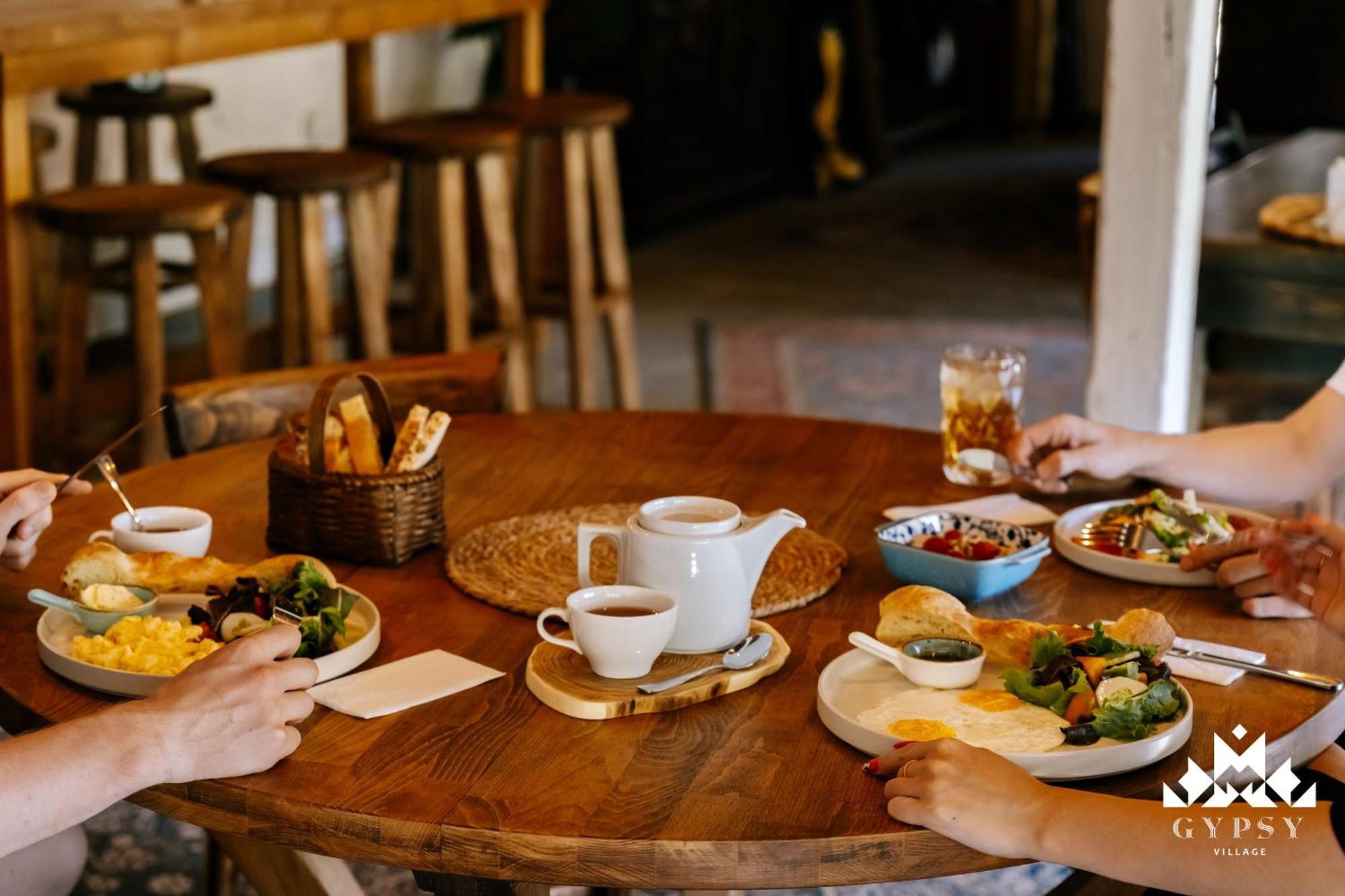 Asureti Gipsy Village Park Hotel מראה חיצוני תמונה